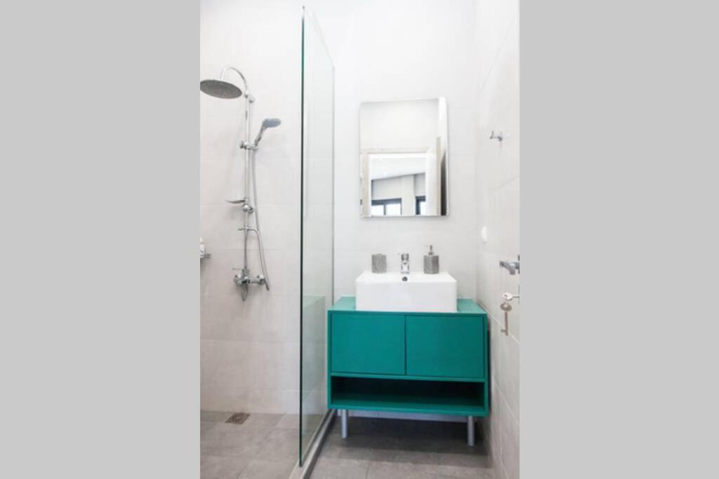 E Spacious Cornered Brand New Studio Apartment E Athens Exterior photo